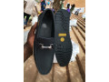 chaussures-et-maillot-small-0
