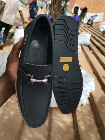chaussures-et-maillot-big-0