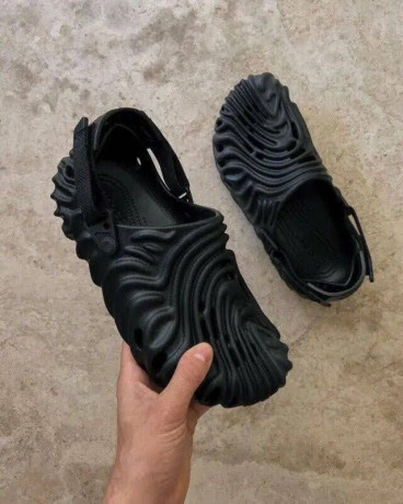 chaussure-crocs-original-big-2