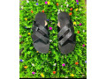 vente-et-confection-de-standalettes-en-cuir-small-2