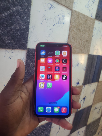 iphone-xr-64giga-big-0