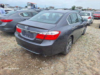 HONDA ACCORD SPORT 2013 DISPONIBLE LIVRAISON EN 7 JOURS