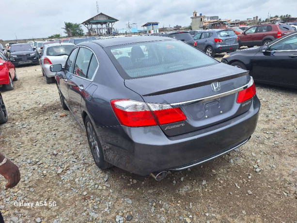 honda-accord-sport-2013-disponible-livraison-en-7-jours-big-1
