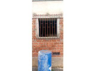 Construction des bâtiments en parpaings et en BTC