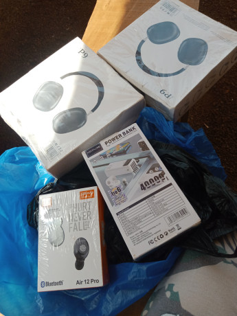 les-appareils-electroniques-et-les-accessoires-telephoniques-big-1