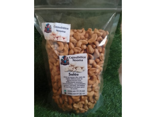 Noix de cajou de qualités aux différentes saveurs de CAJOU DELICES NOOMA