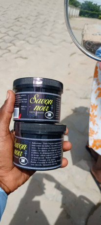 savon-noir-de-royal-cosmetique-traite-les-soucis-de-la-peau-naturel-sans-additif-chimique-et-non-eclaircissant-adapte-a-tous-types-de-peau-big-4