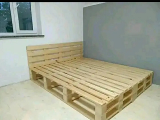 Création meuble et décoration maison en palette