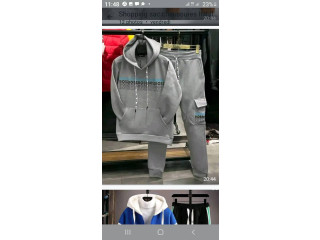 Ensembles de vêtements