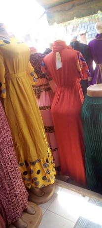 vente-de-vetements-pour-filles-et-dames-big-0