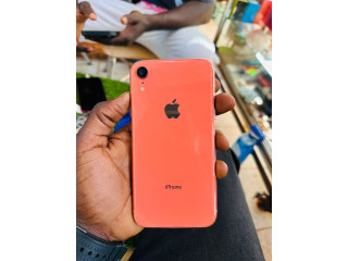 Vente des téléphones et recharge des unités