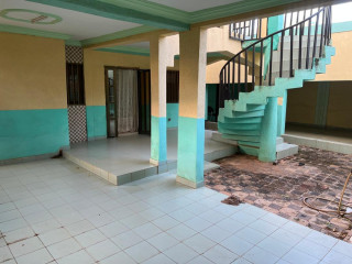 Maison à louer à SOMGANDÉ