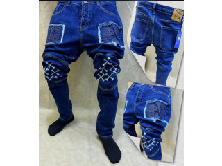 Jeans de qualité et des Lacoste