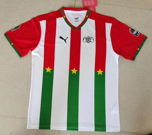 de-nouveau-maillot-disponible-big-1