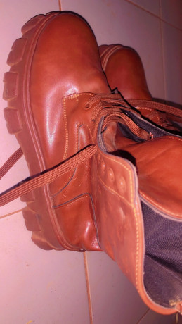 chaussure-montante-pour-femme-big-3