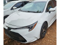 toyota-corolla-le-2020-small-2