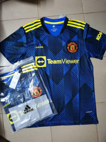 maillot-de-qualite-disponible-big-0