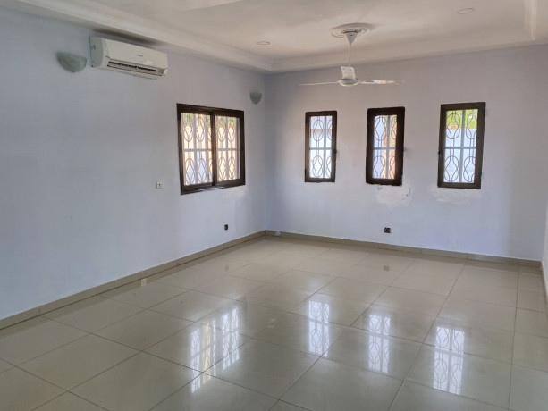 une-villa-de-standing-en-location-dans-le-quartier-nagrin-sur-perfector-immobilier-big-4