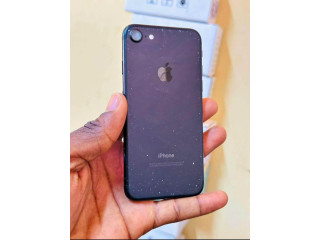 IPhone 7Simple 32gb tout marche