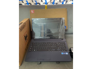 Samsung Core I3 500gb