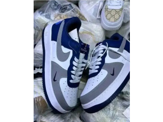 CHAUSSURES ET CRÊPES ORDINAIRE