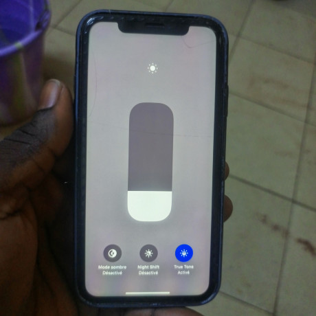 iphone-xr-americain-128-gb-big-0
