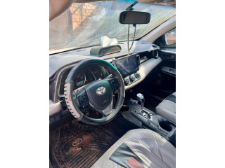 À vendre : Toyota RAV4 2014 d'occasion en excellent état !