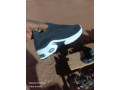 vente-des-chaussures-small-2