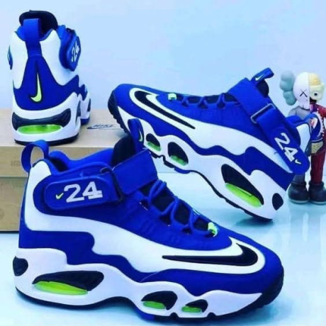vente-des-chaussures-big-0
