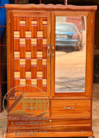 placard-big-3