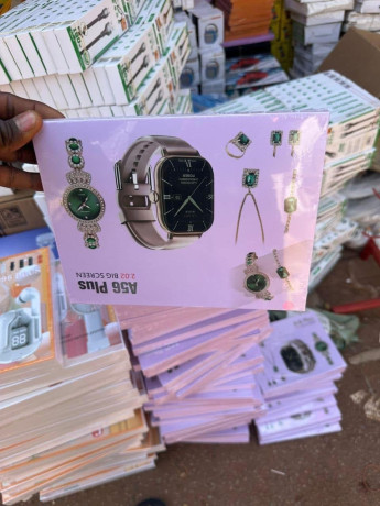 cadeau-de-saint-valentin-montre-smart-watch-connecte-disponible-big-2