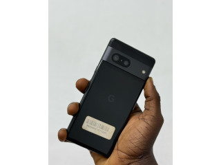 *GOOGLE PIXEL 7. 128GB/12GB RAM USA  PURE. JAMAIS OUVERT ETA 10/10