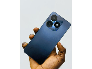 *TECNO POP 8.  64GB/6GB ETA 10/10