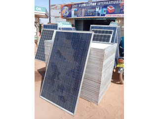 Panneaux solaires et accessoires