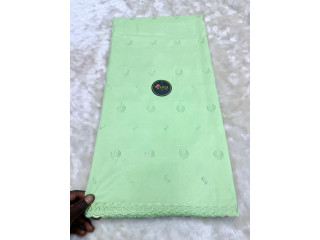 Sublimez votre style avec ce tissu haut de gamme HTEX